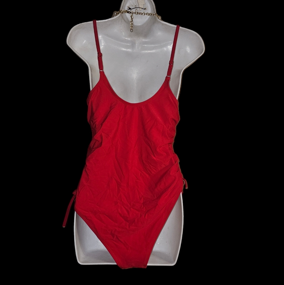 🔥Swim Suit - Picture 2 of 8